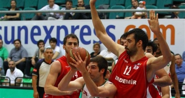 Karşıyaka ezdi geçti!