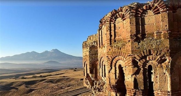 Kapadokya'nın saklı hazinesi Çanlı Kilise
