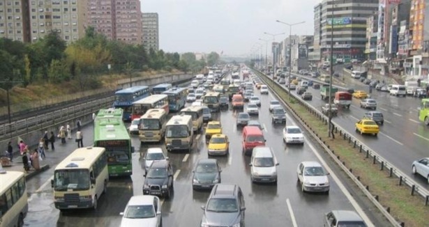 İstanbul'da trafik durdu