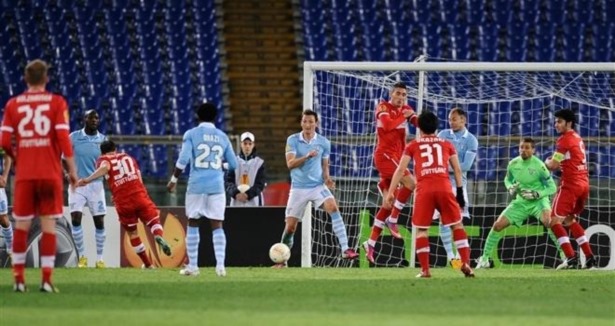 Lazio öldü öldü dirildi