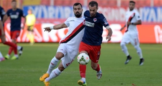 Mersin İdman Yurdu-Balıkesirspor: 2-1 (Maç Özeti)
