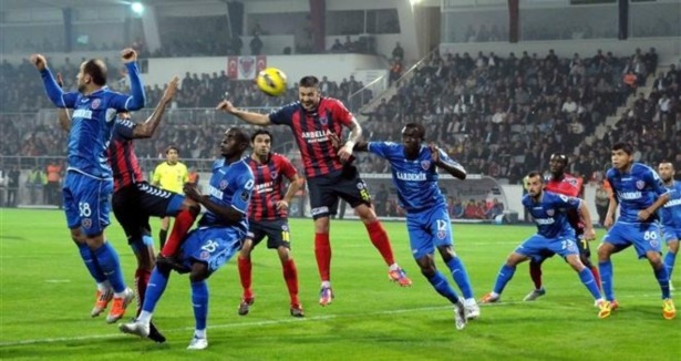 Mersin İdmanyurdu: 2 - K. Karabükspor: 1 (Maç özet