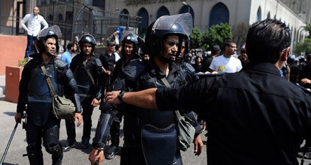 Mursi sonrası Mısır'da İslamofobi hakim