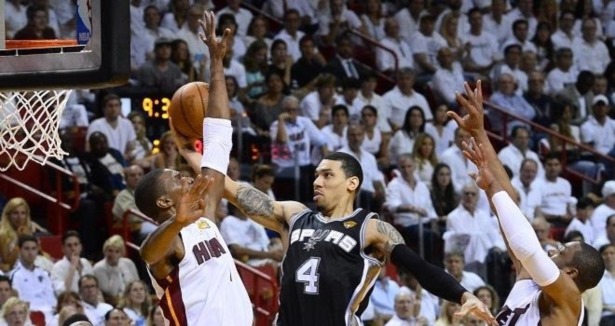 Spurs'ten rekorlu galibiyet