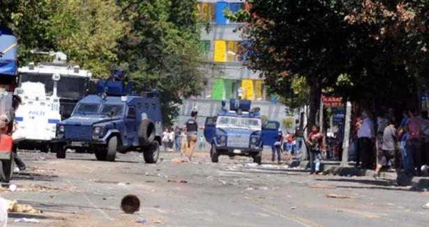Nurtepe'de Demirtaş kavgası sürüyor