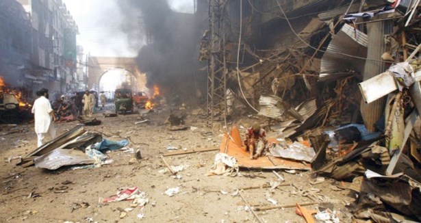 Pakistan'da patlama: 5 ölü
