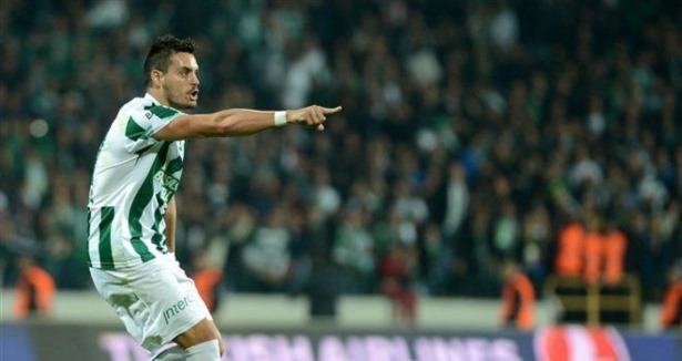 Pinto golle döndü