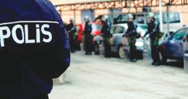 Trabzon'da 20 polisin yeri değiştirildi