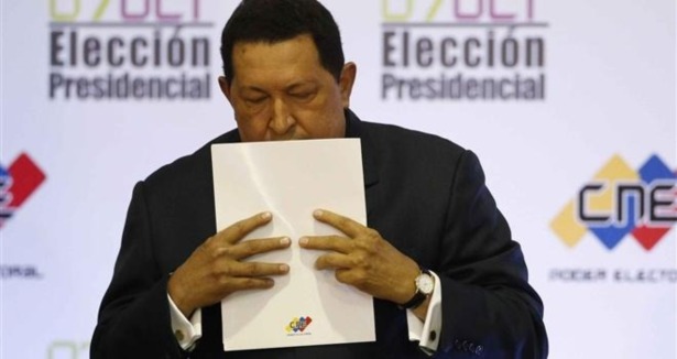 Chavez yavaş yavaş devrediyor