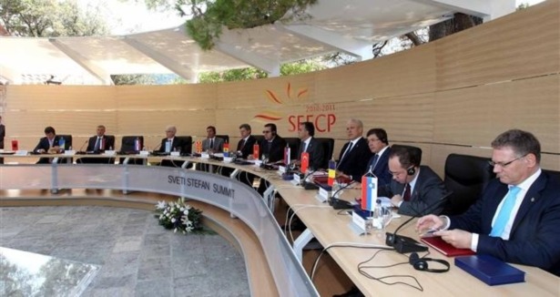 Karadağ'da yeni hükümet kuruldu