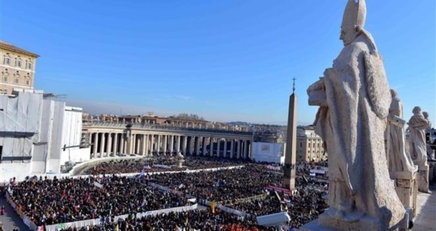 Vatikan ''Sede Vacante'' ilan etti
