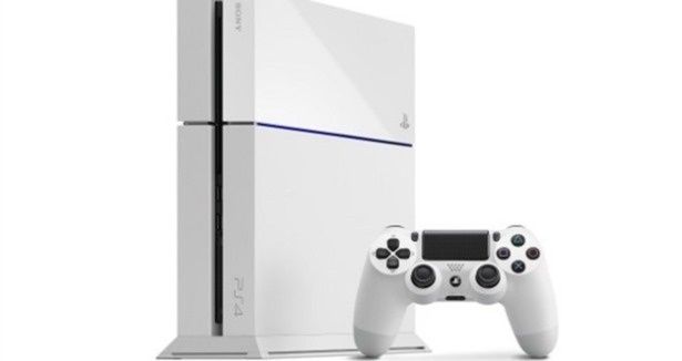 PlayStation 4'ün beyazı geliyor