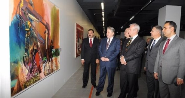 Şişli'de "Renkler Cumhuriyeti" sergisi açıldı