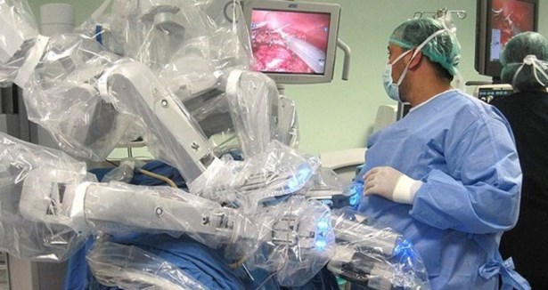 Robotik cerrahide bir ilk!