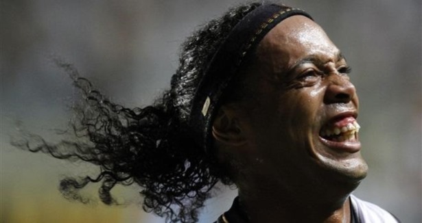 Beşiktaş'a Ronaldinho'dan soğuk duş 