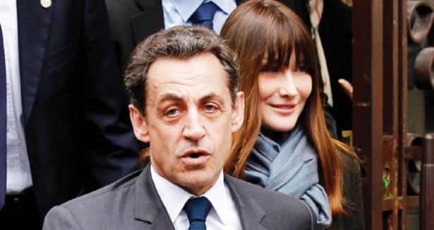 Sarkozy - Carla çifti kaçmaya hazırlanıyor
