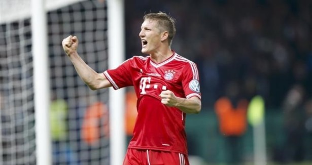 Almanya'da yılın futbolcusu Schweinsteiger!