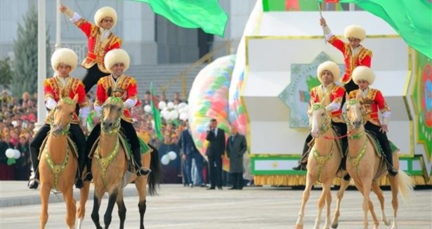 Türkmenistan Atlı Sirk Ekibi Türkiye yolcusu