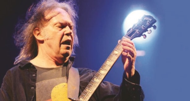 Neil Young İstanbul''a geliyor