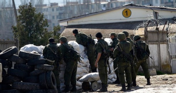 Ukrayna ordusu Slavyansk'ın etrafını kuşattı