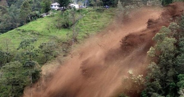 Brezilya'da toprak kayması: 16 ölü