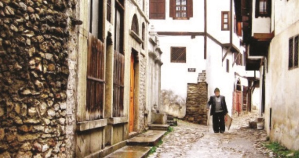 Türk evi: Kimse kimseyi kirletmiyor