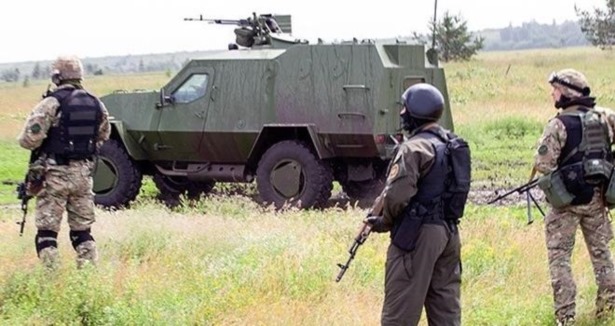 Ukrayna ordusu kapılarını medyaya açtı