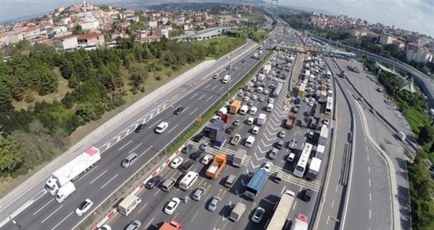 İstanbul'da bayram trafiği başladı