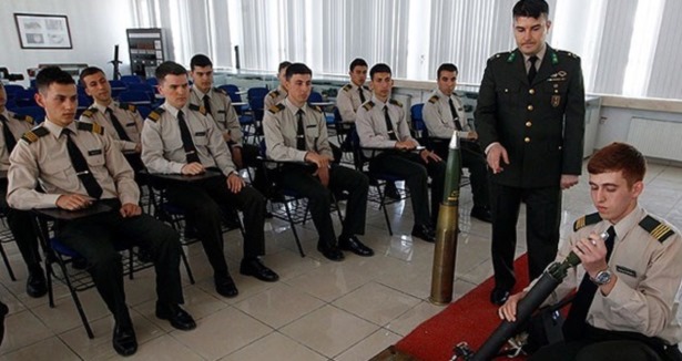 Askeri lise başvuruları pazartesi başlıyor