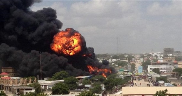 Somali Türk Büyükelçiliği yakınında yangın