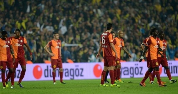 Galatasaray Lucescu'ya mağlup oldu!