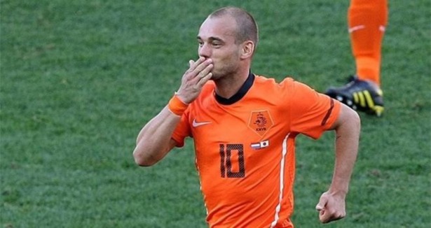 Sneijder ve Kuyt'a milli görev