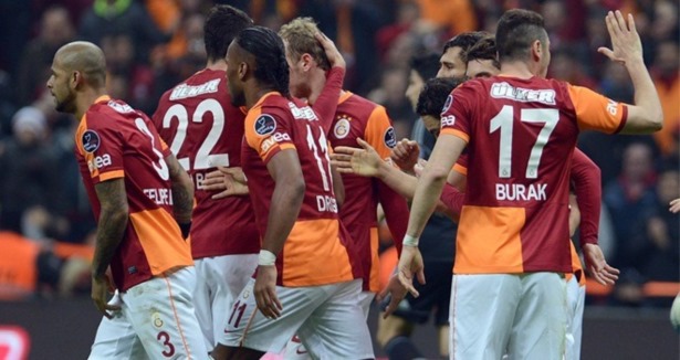 Beşiktaş'ın elenmesi Galatasaray'a yaradı