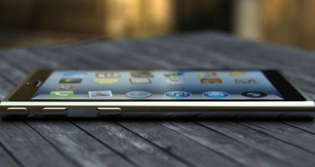 Apple'a geniş ekranlı iPhone