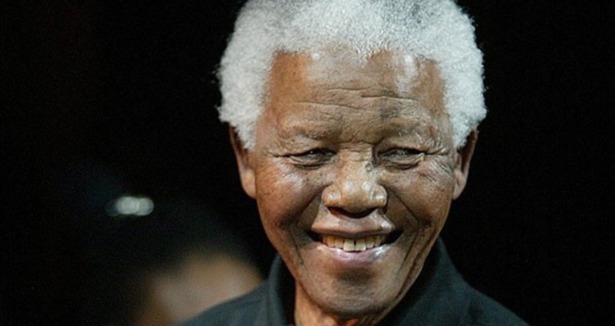 Nelson Mandela hastaneye kaldırıldı