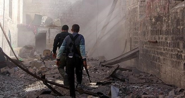 Esed Halep'i varil bombasıyla vurdu: 17 ölü