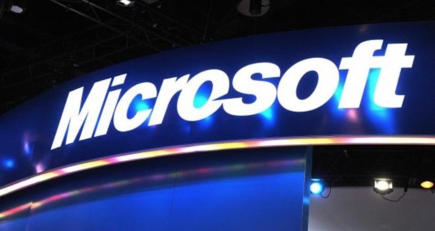 Microsoft ilk uluslararası mağazasını açtı