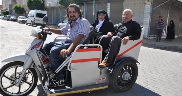 Engelli ve yaşlılara motosikletli sağlık hizmeti