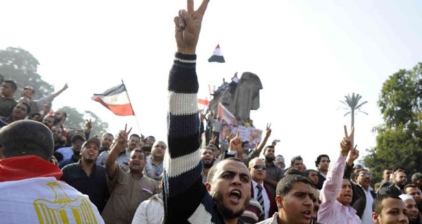 Mısır''da iktidar yeniden paylaşılıyor