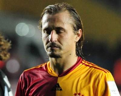 Galatasaray'da Ayhan formayı unuttu