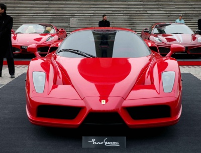 Ferrari satış rekoru kırdı