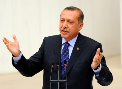 Erdoğan ceza aldığı şiiri okudu (Video)