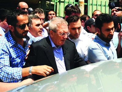 Aziz Yıldırım'dan Platini'ye şok mektup