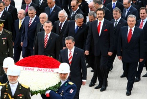 Devletin zirvesi Anıtkabir'de