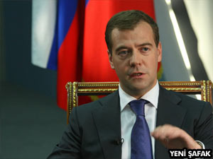 Medvedev: Küresel felaket olur