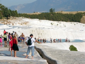 'Beyaz Cennet' 1.5 milyon turist bekliyor