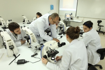Fatih Üniversitesi Tıp Fakültesi bu yılda birinci