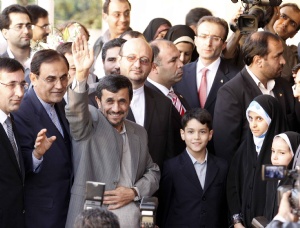 İran Cumhurbaşkanı Ahmedinecad İstanbul'da