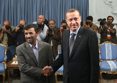 Ahmedinejad: Başbakan Erdoğan İran'a geliyor