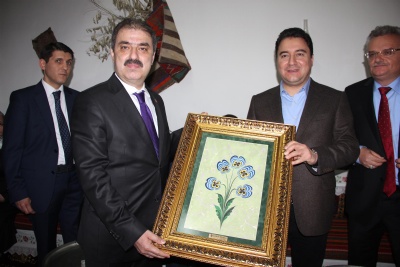 Başbakan Yardımcısı Ali Babacan'dan Belediye Başka